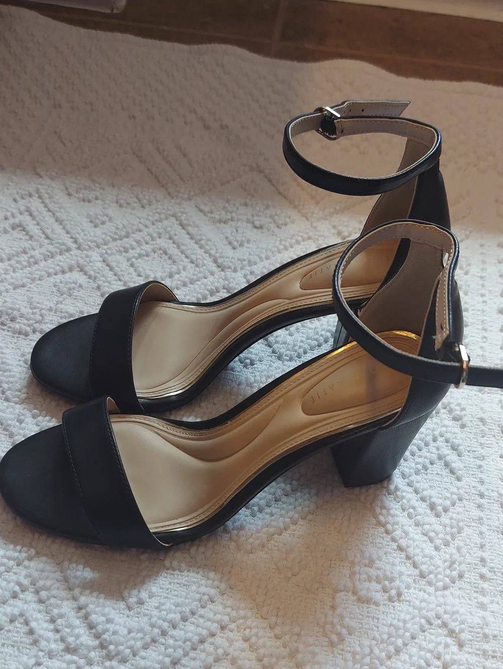 Kelly & Katie Black Heels Size 8